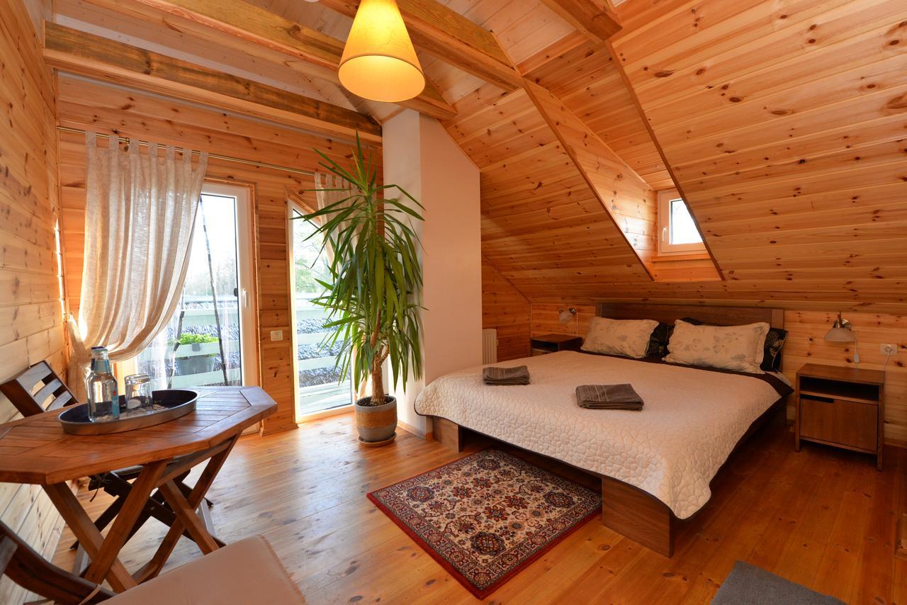 Zuvienes Pasiure Bed and Breakfast Rubikiai Buitenkant foto